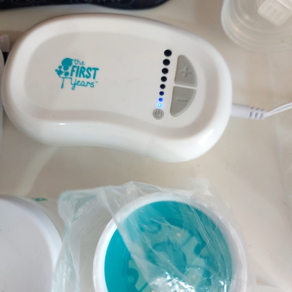 First Year Double Electric pump - Picture 8 of 9